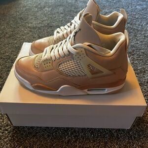 Jordan 4s women’s retro